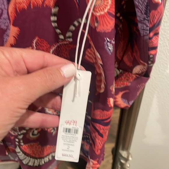 NWT Chicos top size 2 - Picture 4 of 9